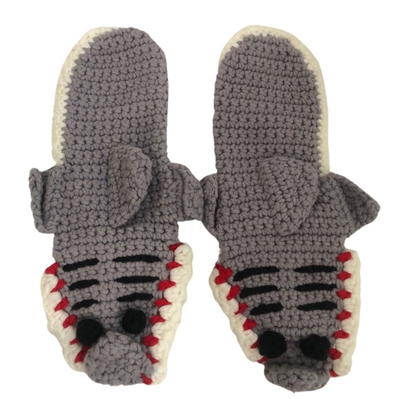 Shark Slipper Knitted - Picture 1 of 7